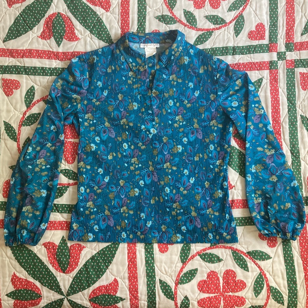 70โs collared blouse